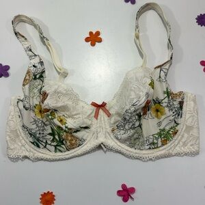 Lisa Charmel Floral Lace Unpadded Underwire Bra 32E NWOT